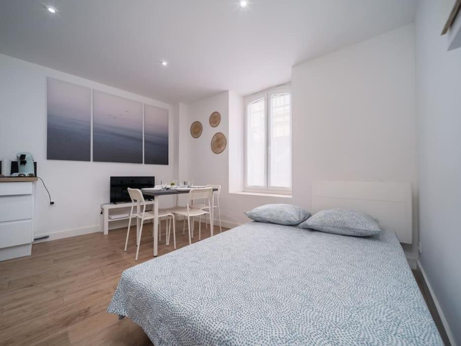 Appartement Tout Equipe Au Coeur Du Panier Vieux Port Marselha Exterior foto